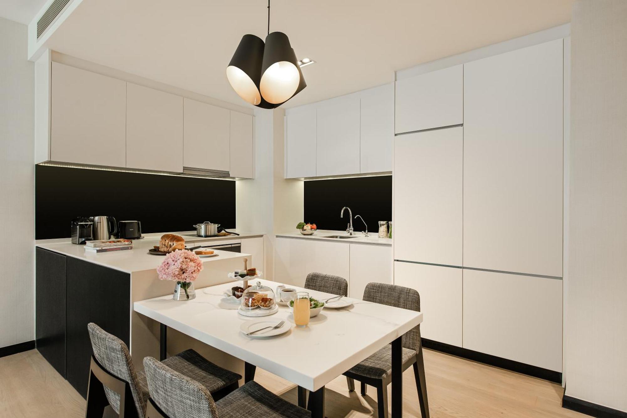 فندق Ascott Star Klcc كوالالمبور المظهر الخارجي الصورة A kitchen in a typical apartment