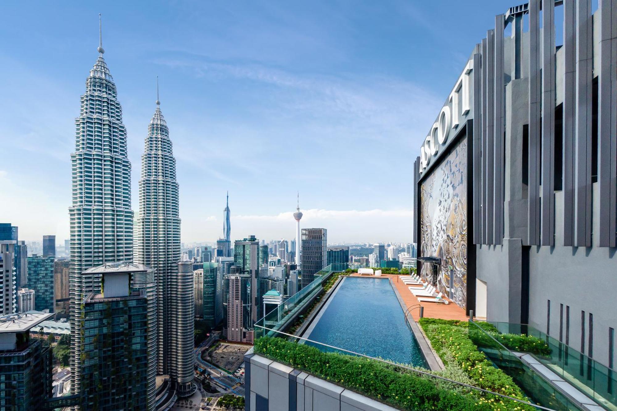 فندق Ascott Star Klcc كوالالمبور المظهر الخارجي الصورة The roof-top swimming pool